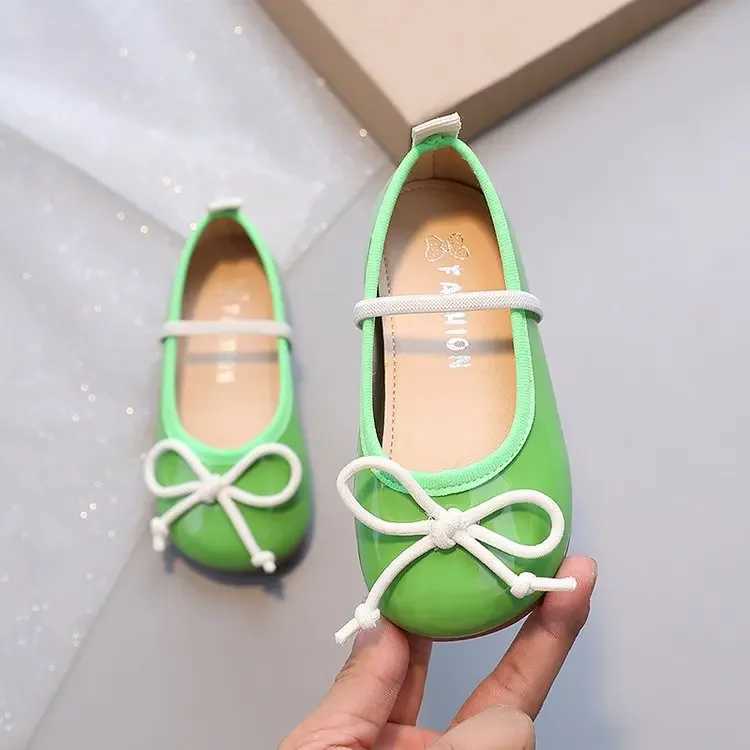 Girls Leather Shoes 2024 Spring/Autumn Kids Flats with Simple Lacing Bow Round Toe Soft Sole Colored Princess Shoes for Show X250220