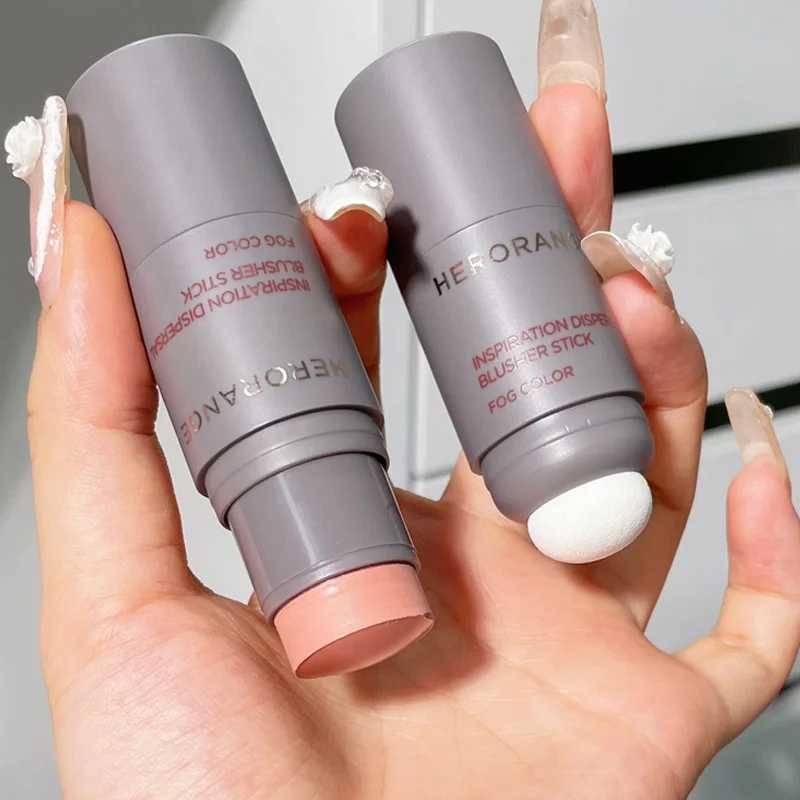 Tri-color B Stick Waterproof Strong coverage B Facial Brightening Profile Suitable for all skin tonesW250220
