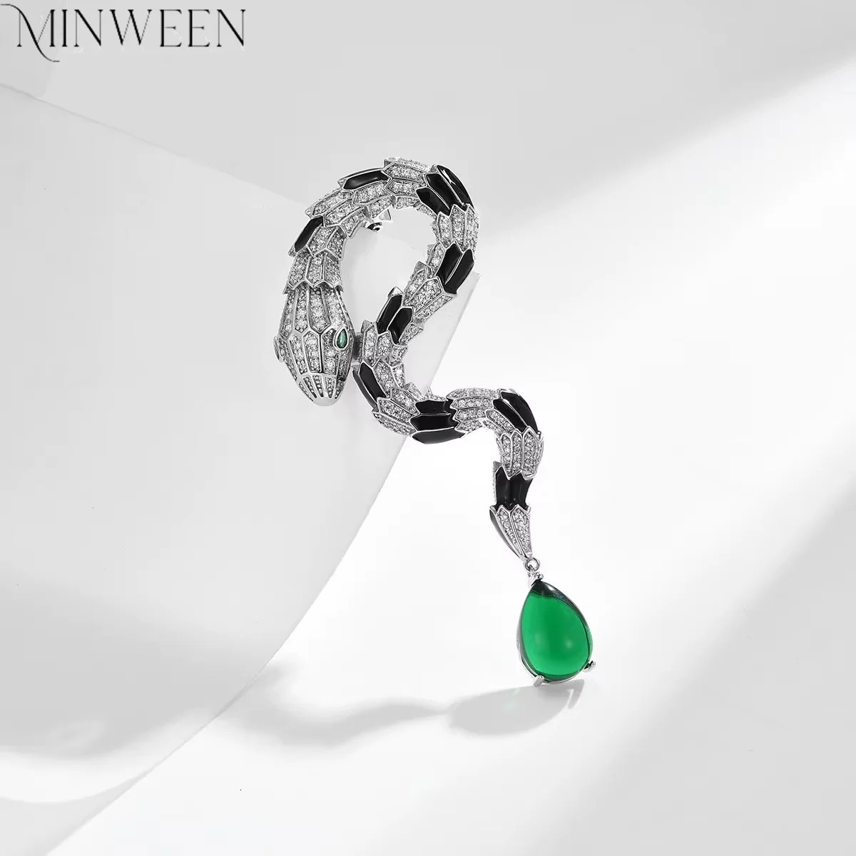Vintage Animal Brooches Gorgeous Snake Brooch with Natural Agate for Women Men Jewelry Gift 250220