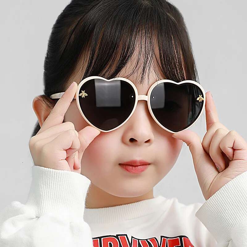 Ddmyshoesvip Children Sunglasses Little Bee Sunglasses Boys Girls Heart Shape Cartoon Sunshade Glasses Anti UV Party Gift