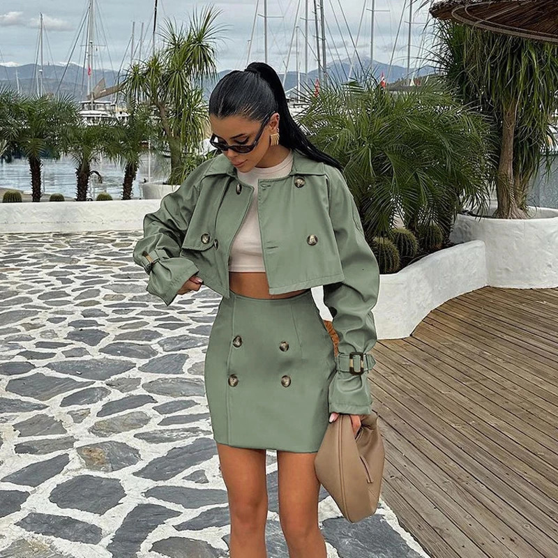 Loose green 2-piece womens set autumn elegant long sleeved button top high waisted mini ski suit 250220