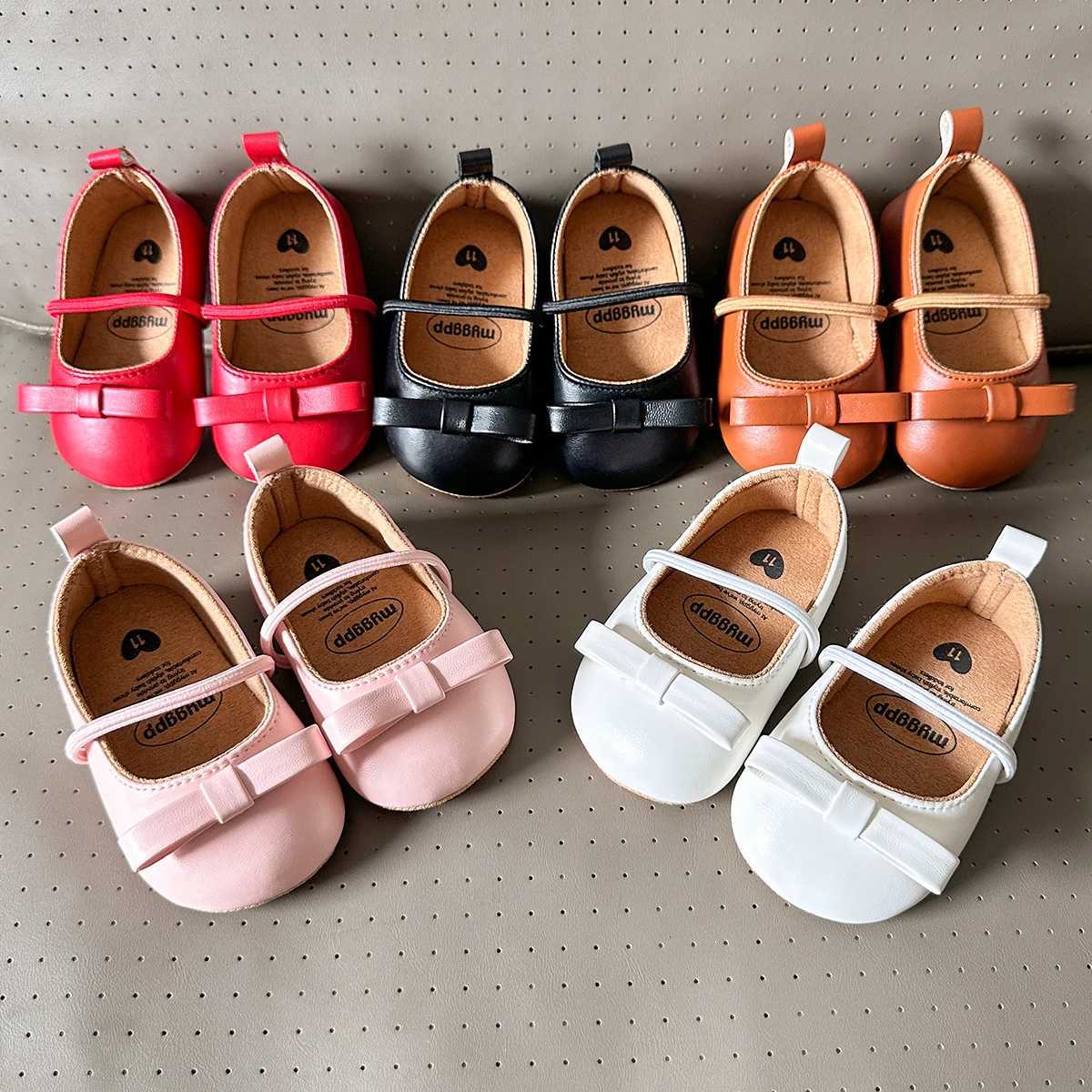 Christmas Baby Girl Mary Jane Apartment with Bow Flower Princess Wedding Shoes Soft Newborns Baby Bed First Step Pedestrian Front X250220
