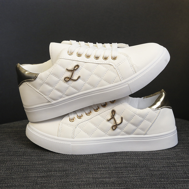 Thick Soled Soft Leather 2025 Spring And Summer New Personalized Design Logo Outdoor Leisure Sports Board Shoes Fashionable And Comfortable White Shoe