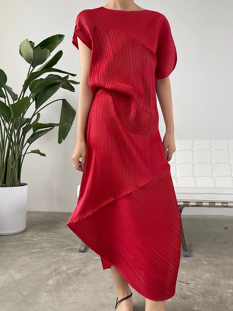 Miyake Pleats Arc Irregular Two Piece Sets Pleated Skirts Short Sleeved Top Women Summer Fashion Causal Suits 250220