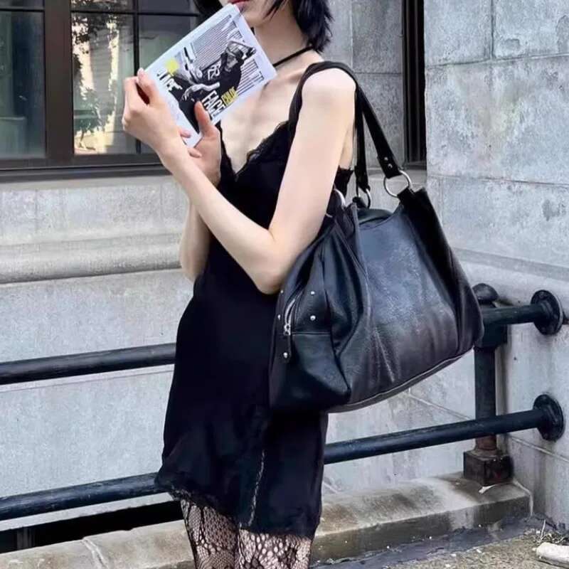 Letter Print Korean Brand Hobos Handbags PU Leather Fashion Shoulder Large Capacity Commuter Tote Bag Elegant Bags For Women