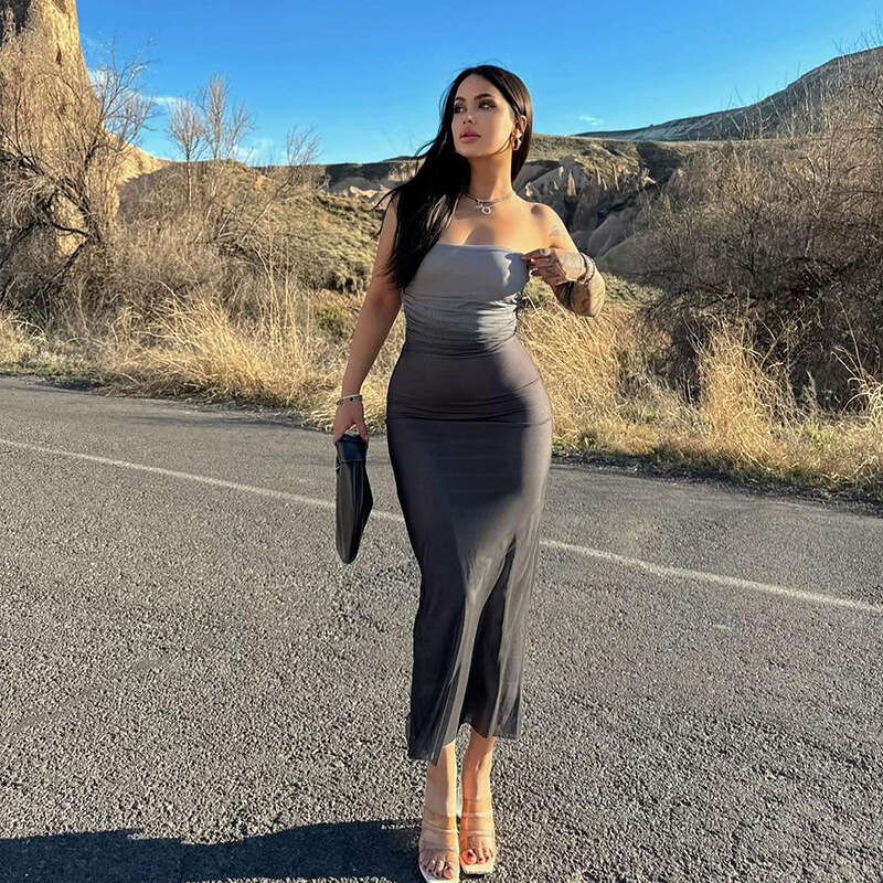 Wholesale of women's clothing, European American summer slim fit, sexy strapless, gradient color, medium to long one-step skirt, factory straight