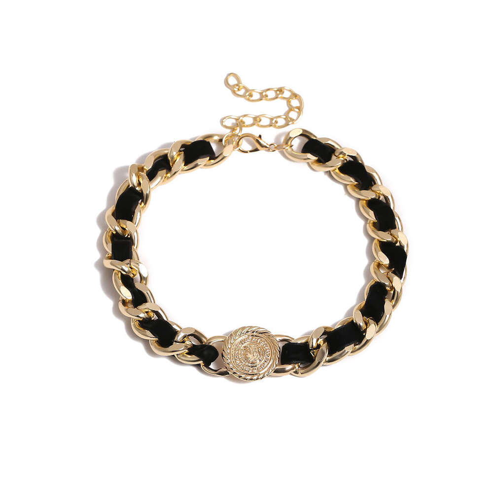 Jewelry punk geometric hang tag single layer for women's personality chain plush fabric exaggerated necklace