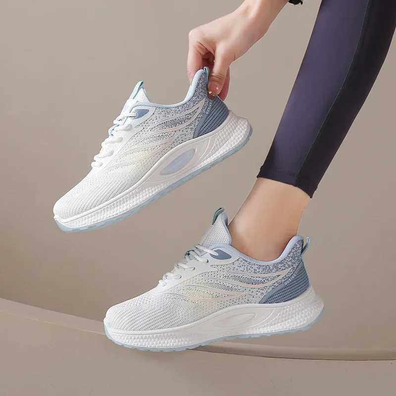 Spring Women New Mesh Lightweight Sports Breath Lace Up Fitness Comfortable Thick Soled Casual Running Shoes Tenis MasculinoC250304