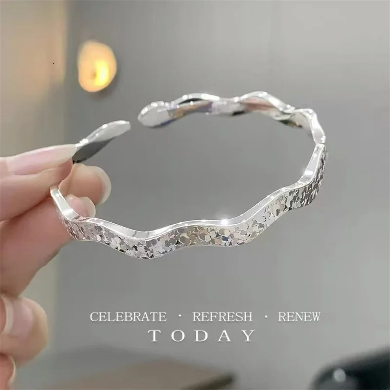 Silver 999 Spirit Snake Crushed Ice Wave Silver Bracelet Suitable for Women Real Light Wind Explosion Flash Silver Bracelet 250220