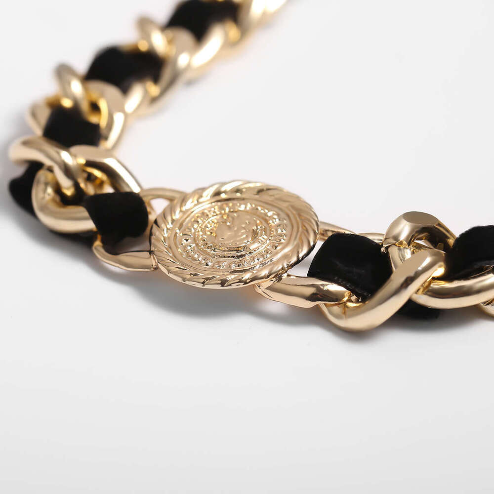 Jewelry punk geometric hang tag single layer for women's personality chain plush fabric exaggerated necklace