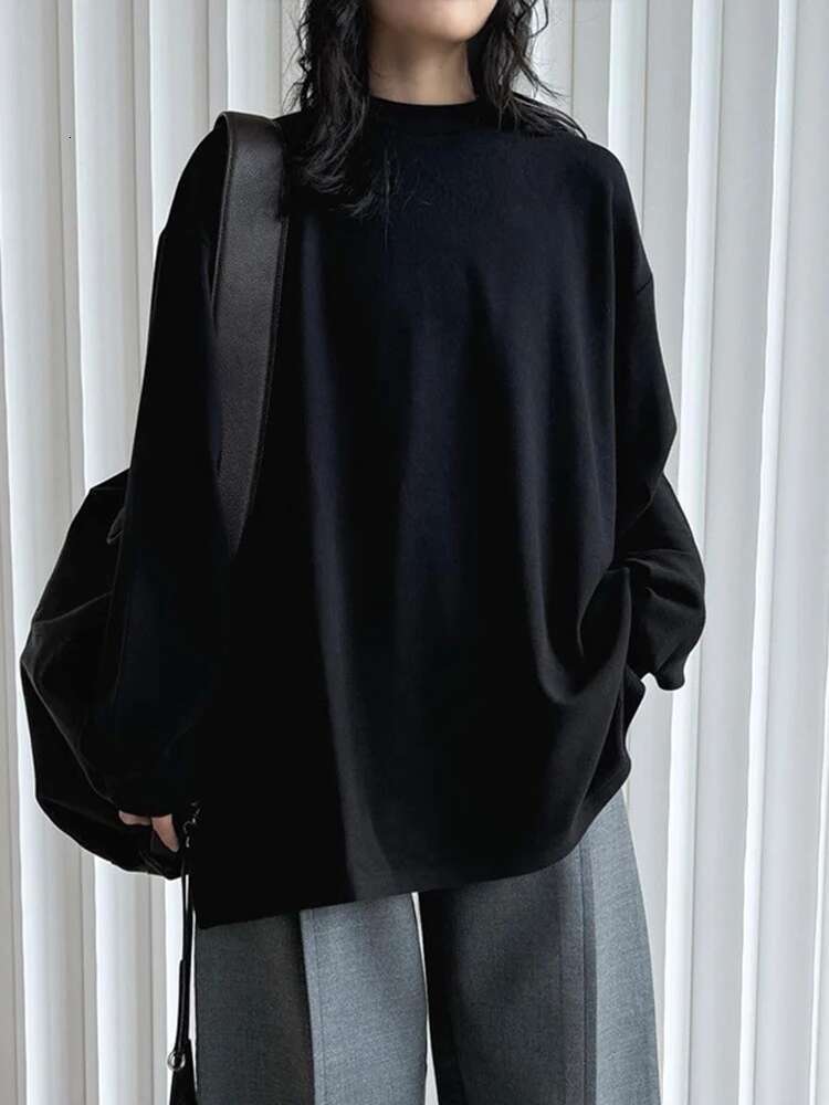 Minimalism Long Sleeve T-Shirt Women's Round Neck Casual Loose Warm Tops Female Tees Fashion 2025 Winter New 26C857