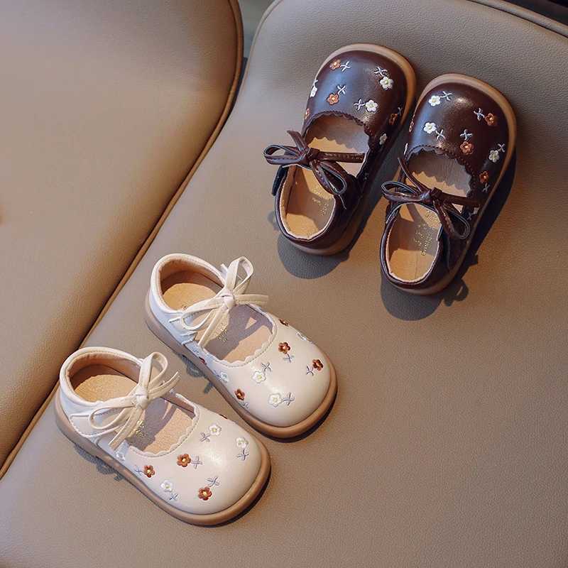 Little girl autumn leather shoes embroidered classic childrens flat shoes beige brown light 21-30 childrens Mary Jens X250220