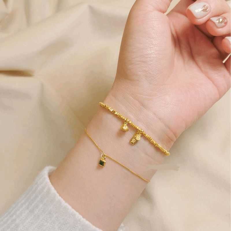 Charm Bracelets Same style broken silver bracelet niche design fashionable and trendy temperament high-end feeling broken gold jewelry for women H2522