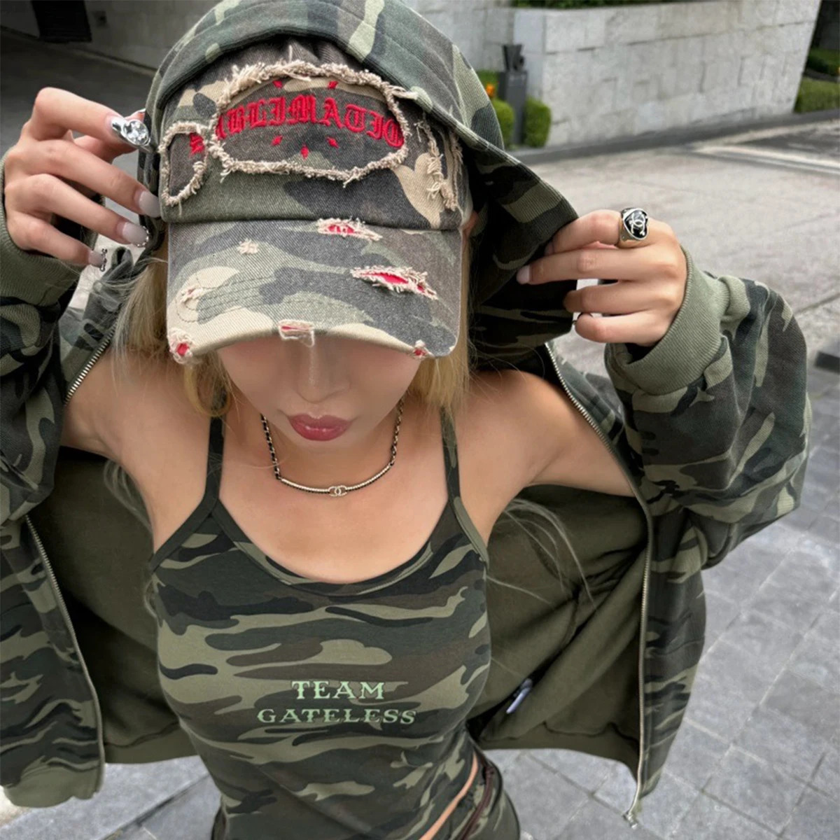 Unisex Broken Style Sanskrit Embroidery Baseball Hats Versatile American Sunshade Camouflage Peaked Caps Fashion Personal 250214
