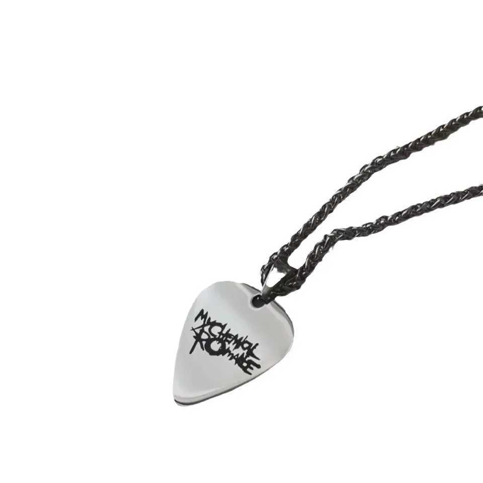 My Chemical Romance Cosplay Stainl Steel Necklace Men Women Rock Band Guitar Pick Pendant Choker Jewelry Accories GiftsXJ250219