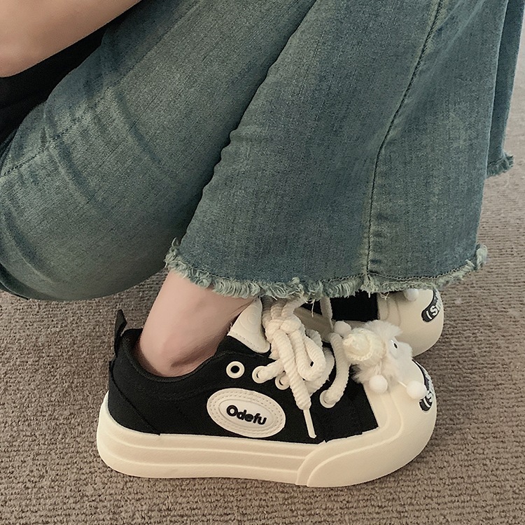2025 Leisure New German Training Board Women's Sports Niche Fashion Thick Sole Personalized Design White Shoes Spring And Autumn Forrest