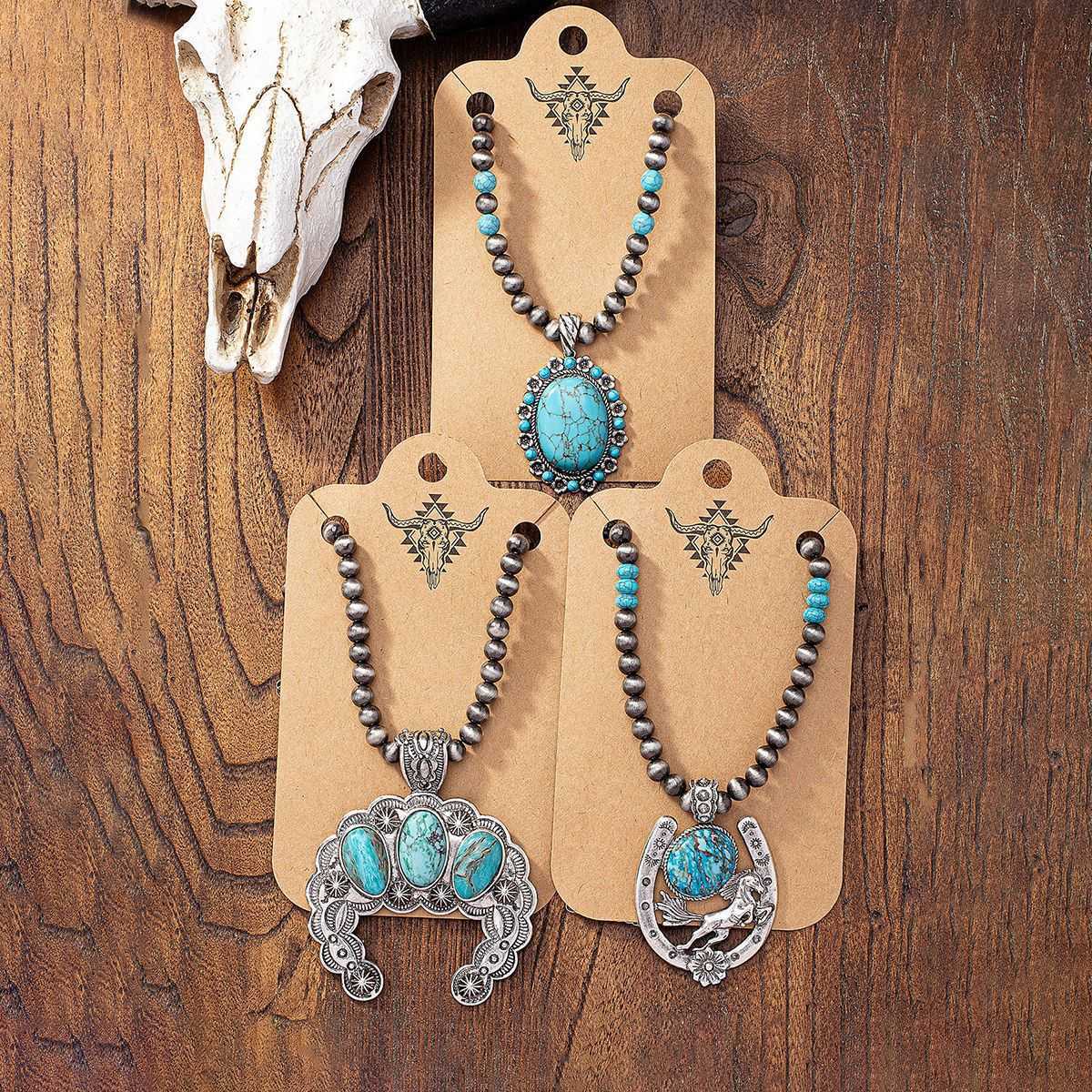 Pendant Necklaces Qingdao Daiwei Jewelry 1 turquoise horseshoe exaggerated pendant necklace H25219