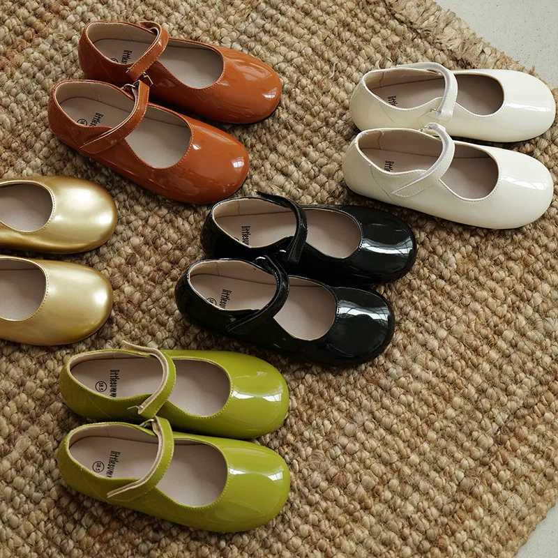 Mary Jane Baby Girls Casual Shoes Soft Sole Retro Patent Leather Spring Summer Fashion Childrens Flats 2-6T X250220