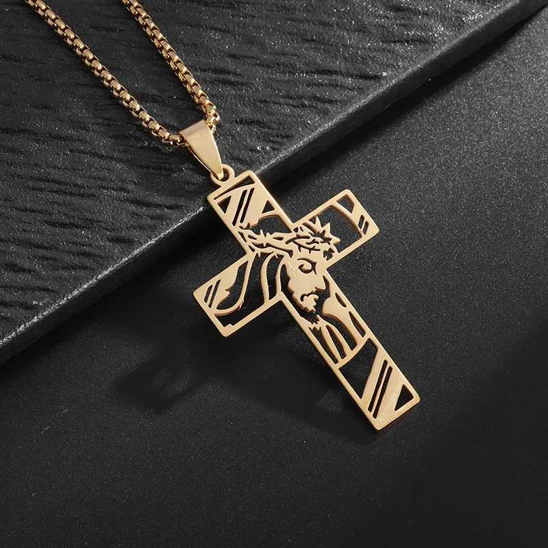 Personality Creative Design Religious Jesus Christ Cross Pendant Amulet Simple Mens and Womens NecklaceXJ250219