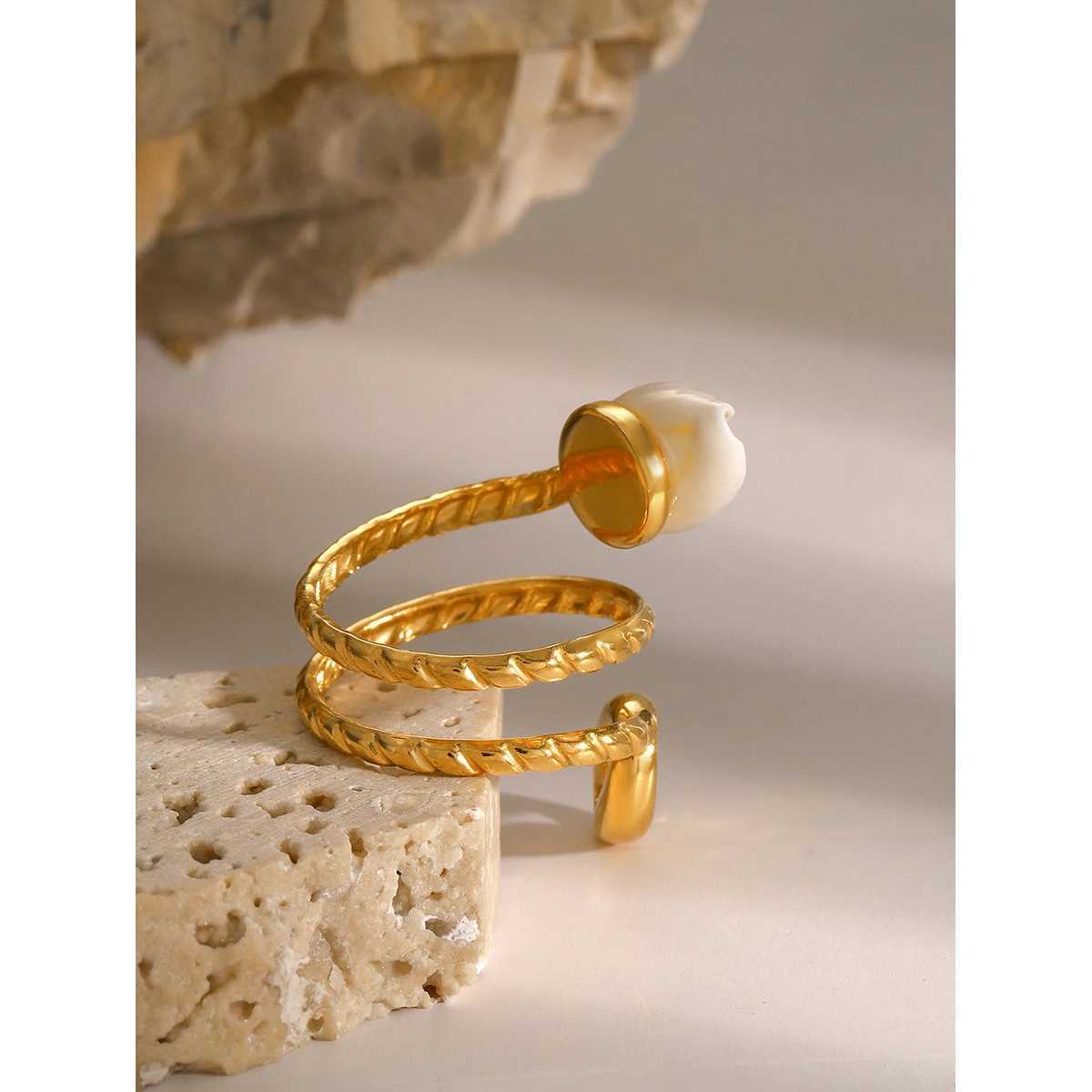 Uworld Asymmetric Shell Ocean Style Open Ring 316L Stainless Steel Creative Minimalist Ring Temperament Fashion Wen Golden Jew X250220