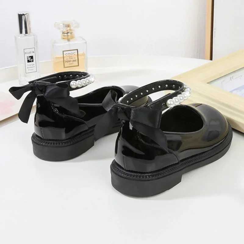 New Autumn Girls Shiny Leather Shoes Childrens Princess Strap Bow Beaded Single Shoes Childrens School Pure Black Mary Jens X250220