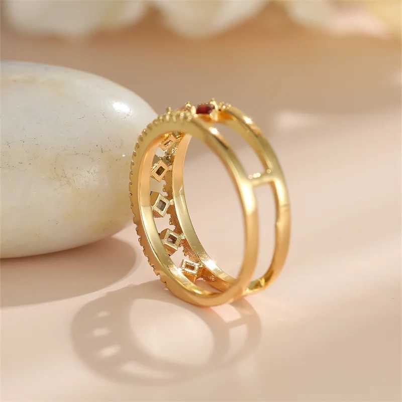 Dainty Square zircon engagement ring vintage Fem crystal stone ring antique gold hollow wedding ring X250220