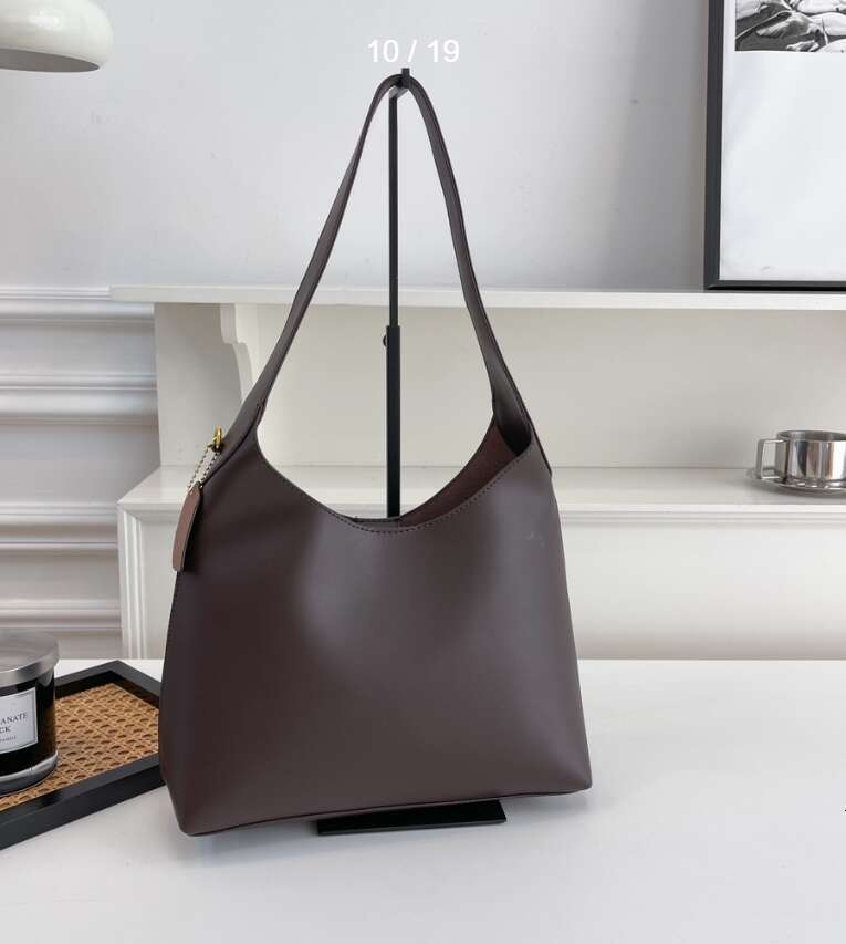 Tote Large Capacity Smooth One Shoulder Hand-Held Commuting Armpit Bag, Classic Retro Women's Bags