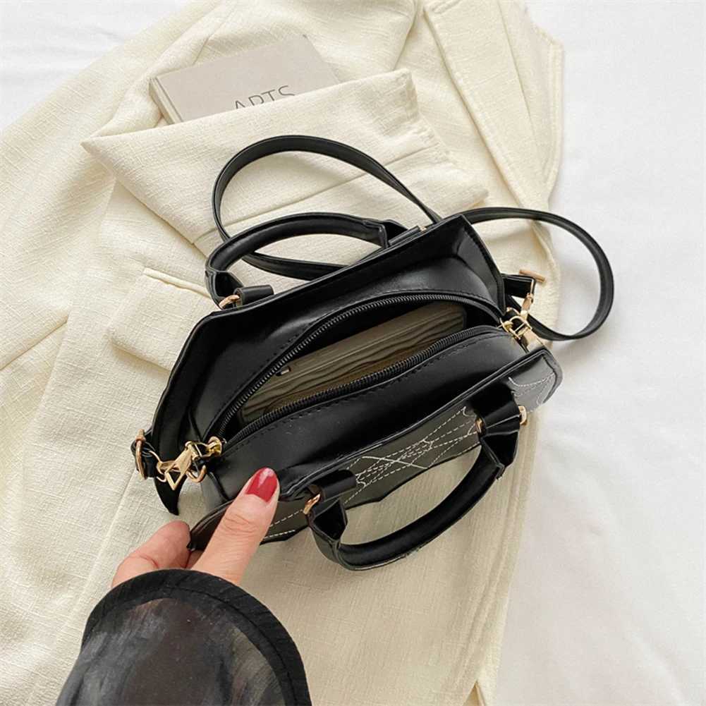 2024 Halloween Novelty Women Crossbody Bag Creative Bat Wing Top-handle Bags Fashion Ladies PU Leather Small Handbags Y250218