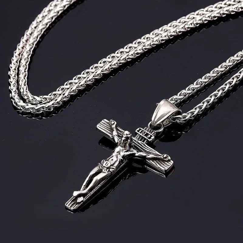 New Religious Jesus Cross Necklace for Men Fashion Gold Color Cross Pendent with Chain Necklace Jewelry Gifts for Men and WomenXJ250219