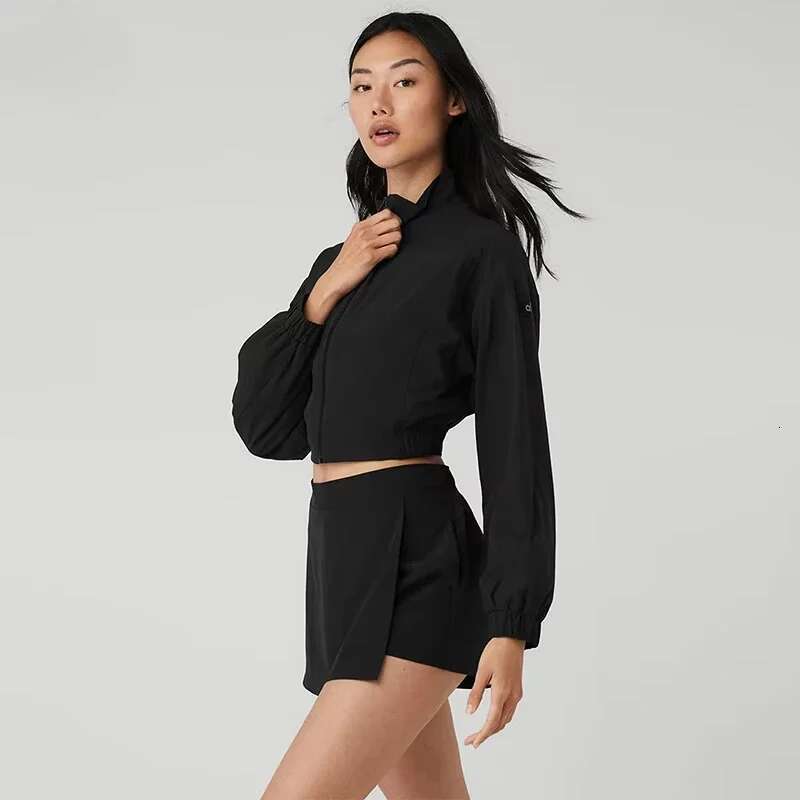 Sports Clubhouse Jacket Women's Yoga Short Jackets Slim Fit and Slimming Top Fiess Long Sleeved Cardigan