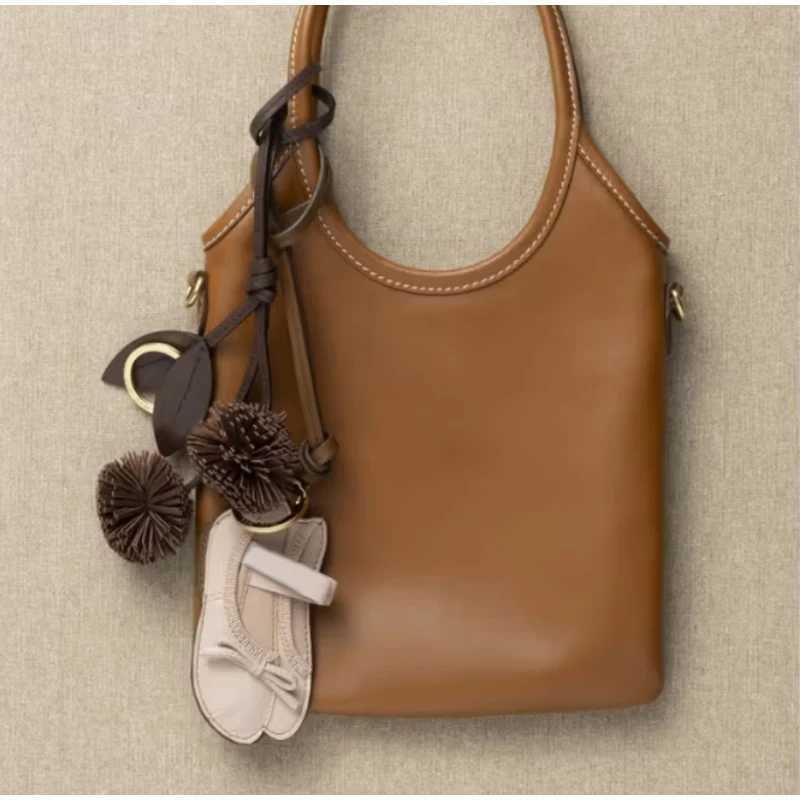 Keychains Keychains New Ballet Shoe Bag Charm Genuine Blue Shirt Cardigan Skirt Design Bag Pendant Personality R250728