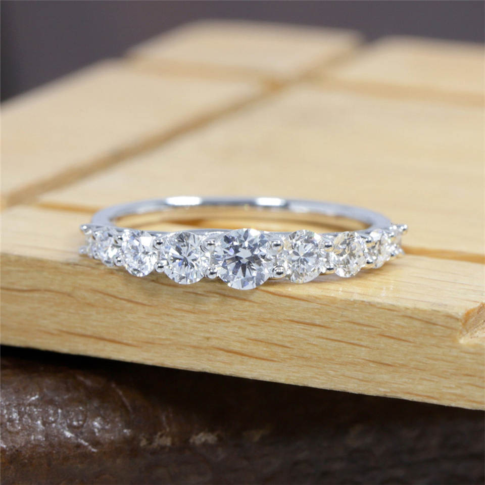 Jewelry Round Cut Lab Diamond 18K White Gold Real Gold Tapered Dainty Ring HPHT CVD Diamond Ring Women Eternity Band Ring