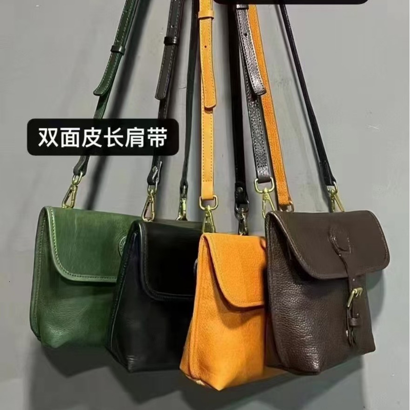Oil Wax Head Cowhide 2024 Autumn And Winter New Item Small Mailman Commuting Crossbody Bag Niche Female Batch