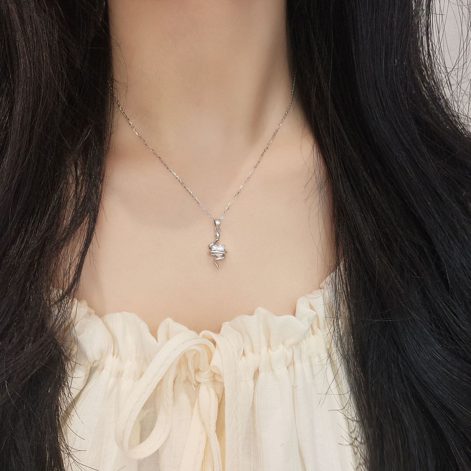 S925 pure silver heart-shaped zircon small snake necklace for women snake year zodiac pendant collarbone chain gift 250220