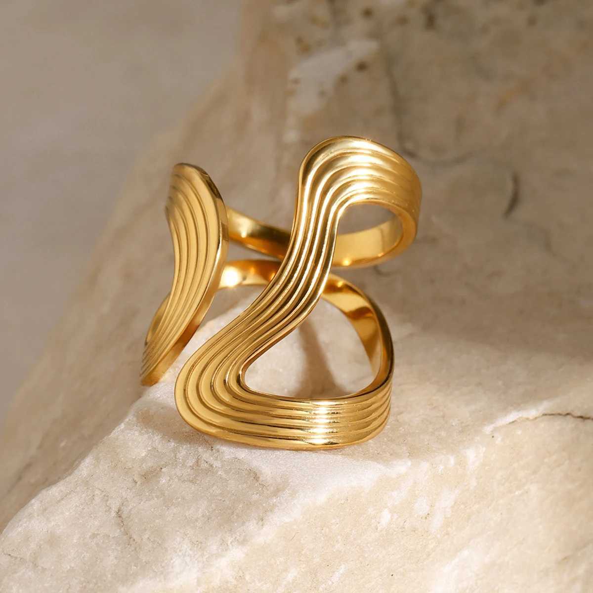 Uworld Rust proof Stainless Steel Celebrity Ring Fashion Creative Minimalist Metal Declaration Waterproof Jewelry X250220