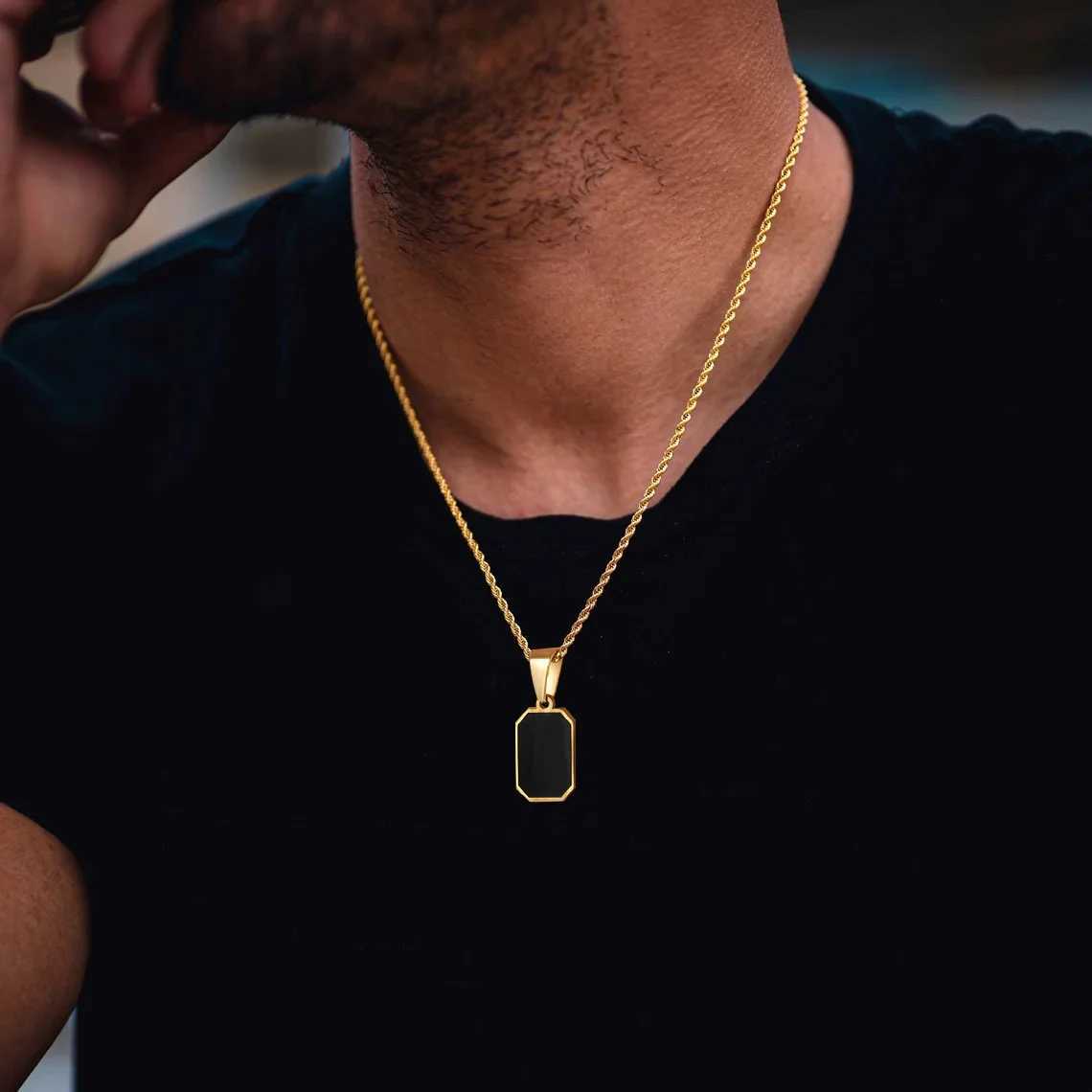 Stylish Mens Geometric Square NecklacesBlack Enamel Rectangle Pendant with Rope Box Chain CollarTren Jewelry GiftsXJ250219