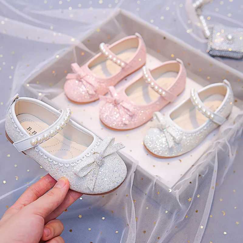 Girl Pearl Princess Shoes 2023 Spring New Childrens Fashion Rhinestone Childrens Leather Shoes Crystal Shoes Apartment Shiny and Unique X250220