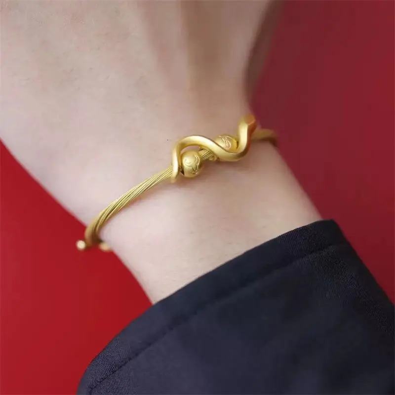 Snake Year Limited Bracelet Light Personalized Fashion Atmosphere Ins Advanced Perception Niche Perception Full Match 250220