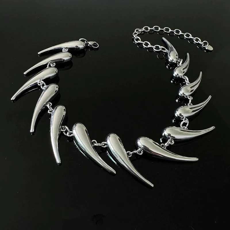 Stainl Steel Chains Rivet Choker Necklace for Men Women Hiphop Punk Neck Chains Short Collar Necklaces Wolf Tooth Jewelry NewXJ250219