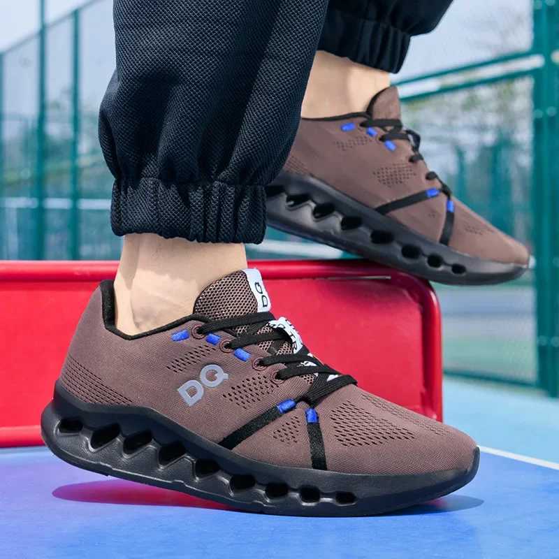 Mesh Fashion 2025 New Hollow Out Design Mens Shoes Sneakers tralight Cozy Breathable Teenagers Running Shoes Mens Zapatillas Z250412