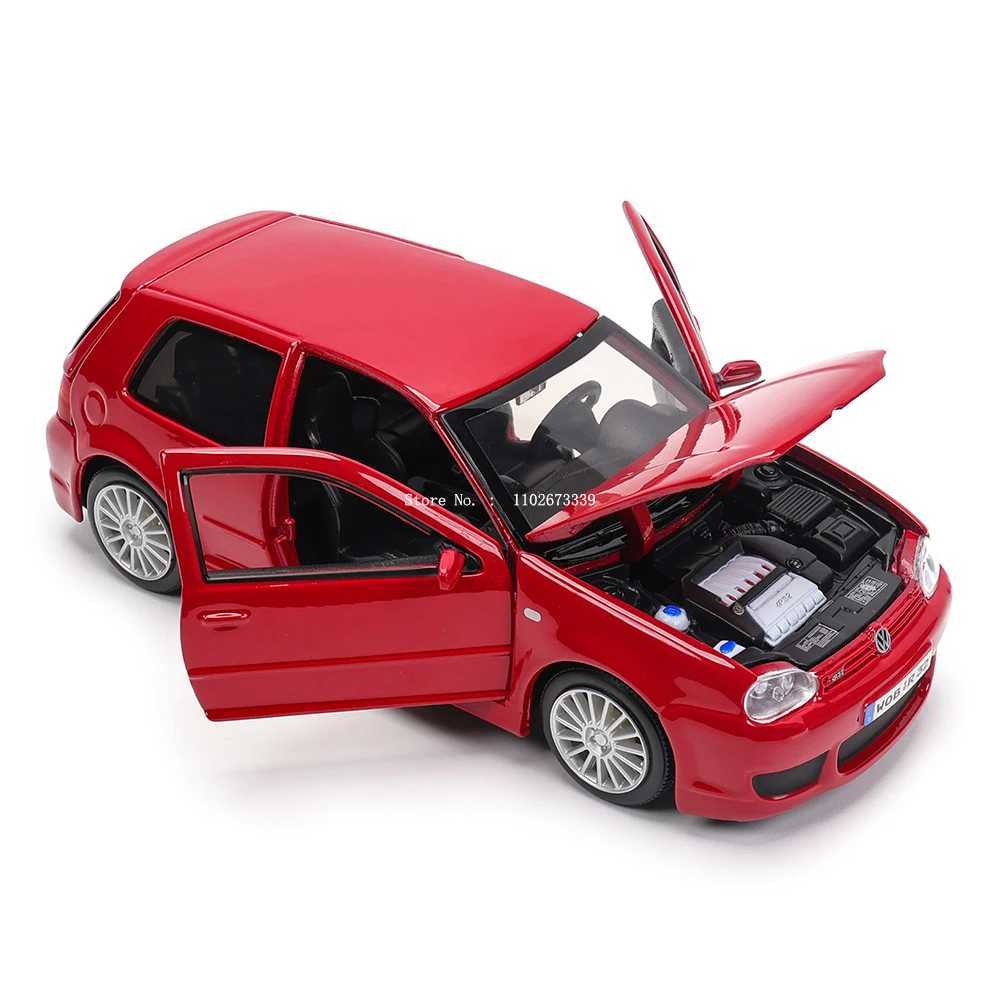 Maisto 1 24 Volkswagen Golf R32 car Antique Car Static Die Casting Car Collectible Model Car Toy Gift Tide PlayXJ250220