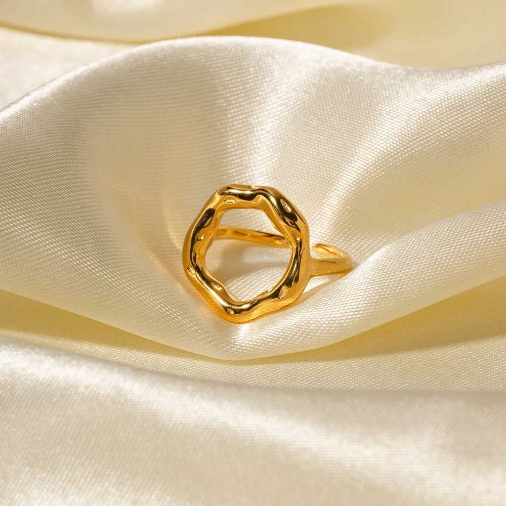 Uworld Vintage Unique Circle Motif Ring Melted Texture Detail For Wen Gold Color Texture Temperament Jewelry Waterproof Gift X250220
