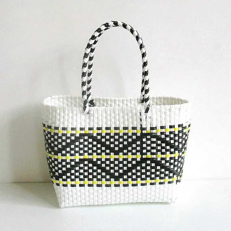 2022 Woven Handbags for Women Plastic Shoulder Bags Beach Bags Waterproof Environmental Protection Female Small Large Bags Z250219