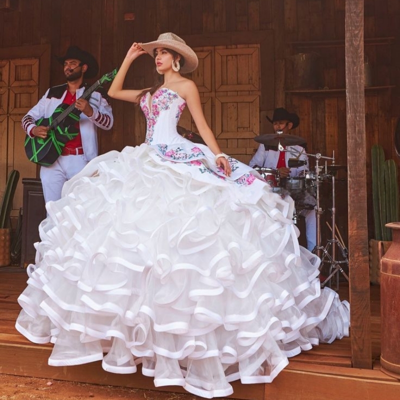 2025 Floral Embroidery Luxurious Quinceanera Dress With Detachable Skirt 2 In 1 Strapless Ball Gown Sweet 16 Dresses Tiered Charro Mexican Birthday Pa