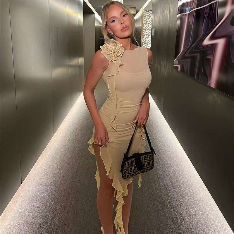 European Instagram hot item American outfit sexy cover up dress jellyfish ruffle edge skirt 2025 new style chic and elegant clothing