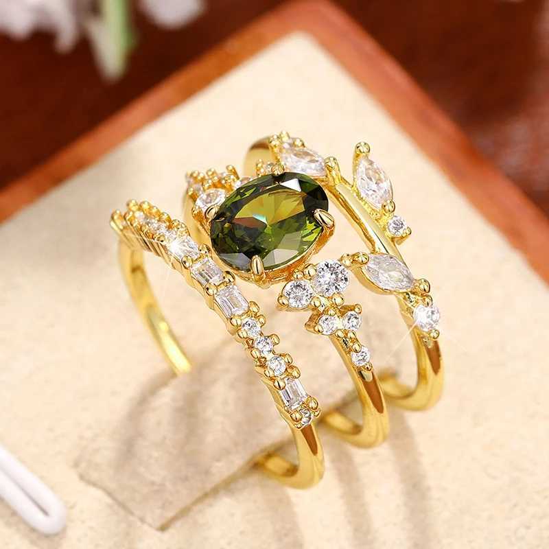 Huitan Gorgeous 3Pcs Set Wen Rings Olive Green Cubic Zirconia Luxury Gold Color Wedding Rings Anniversary Party Trendy Jewelry X250220