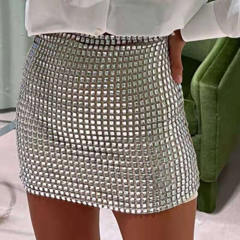 Spring European and American Sexy Women's Solid Color Slimming Mesh Glitter Embracing Hip Fashion Half Skirt for Women 2025 Versatile New Trendy 