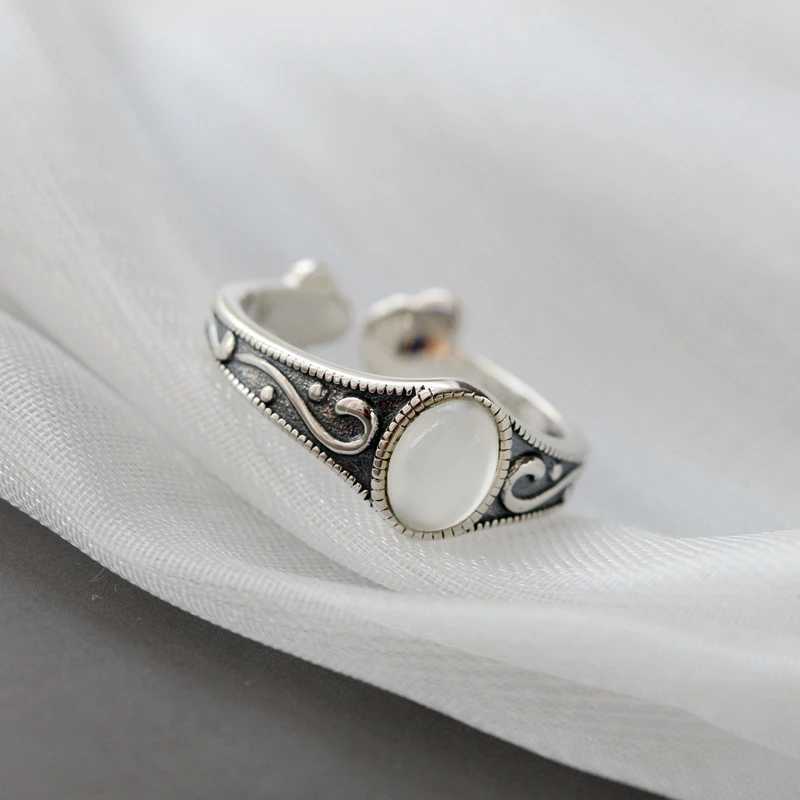 A genuine 925 sterling silver womens retro style charm ring with natural moonstone inlay foldable open ring fashionable jewelry gift X250220