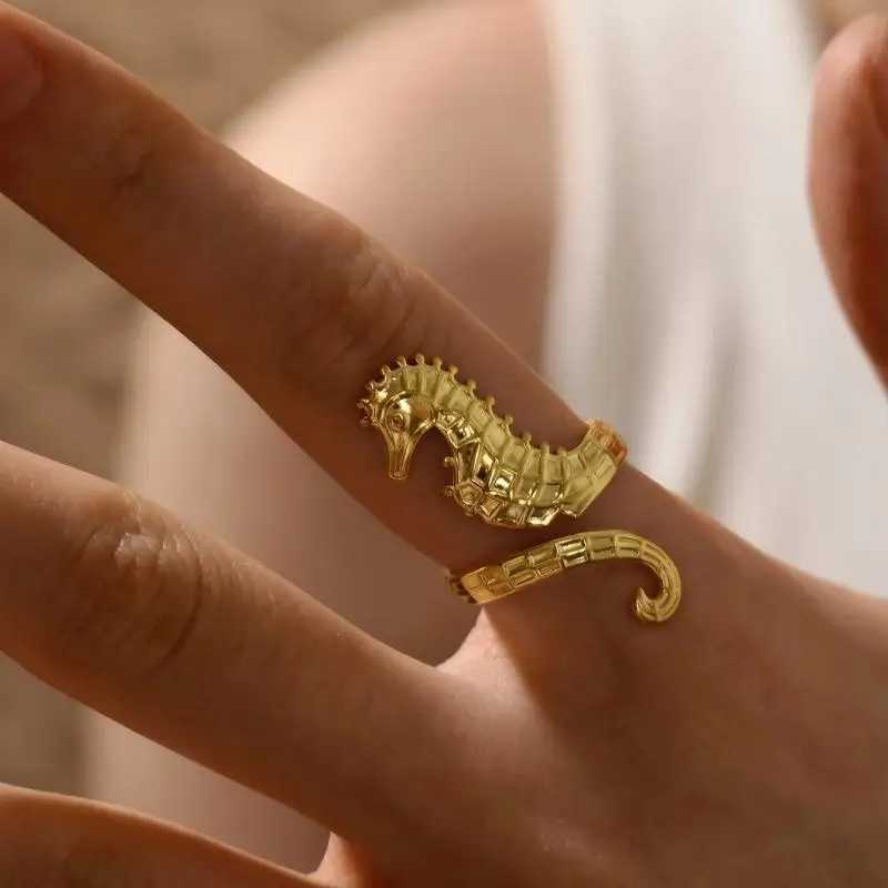 Stainless Steel Gold Color Seahorse Rings for Wen Men Minimalist Metal Adjustable Open Rings Waterproof Stylish Jewelry Femme X250220