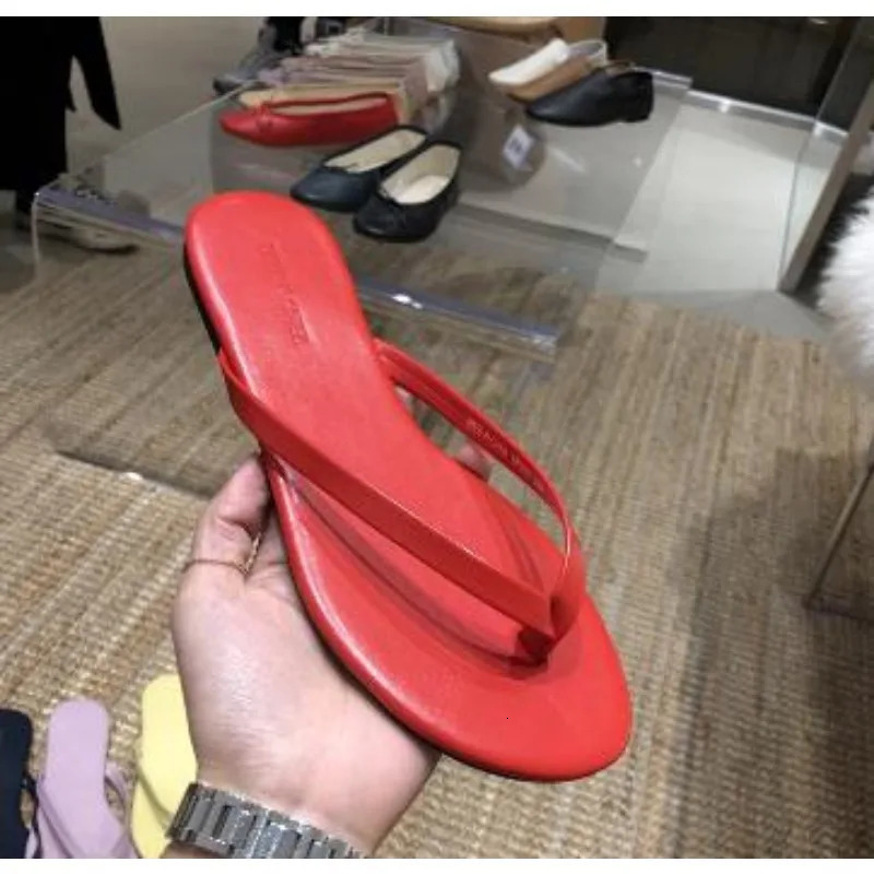 Fashionable With Candy Color Womens Slips Flip Flops Beach Anti Slip Sandals Slippers Plus Size 43 250218X